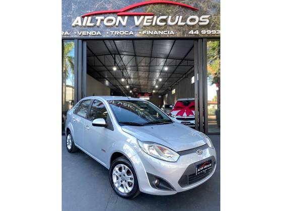 FORD FIESTA 1.6 ROCAM SEDAN 8V FLEX 4P MANUAL FORD FIESTA 1.6 ROCAM SEDAN 8V FLEX 4P MANUAL